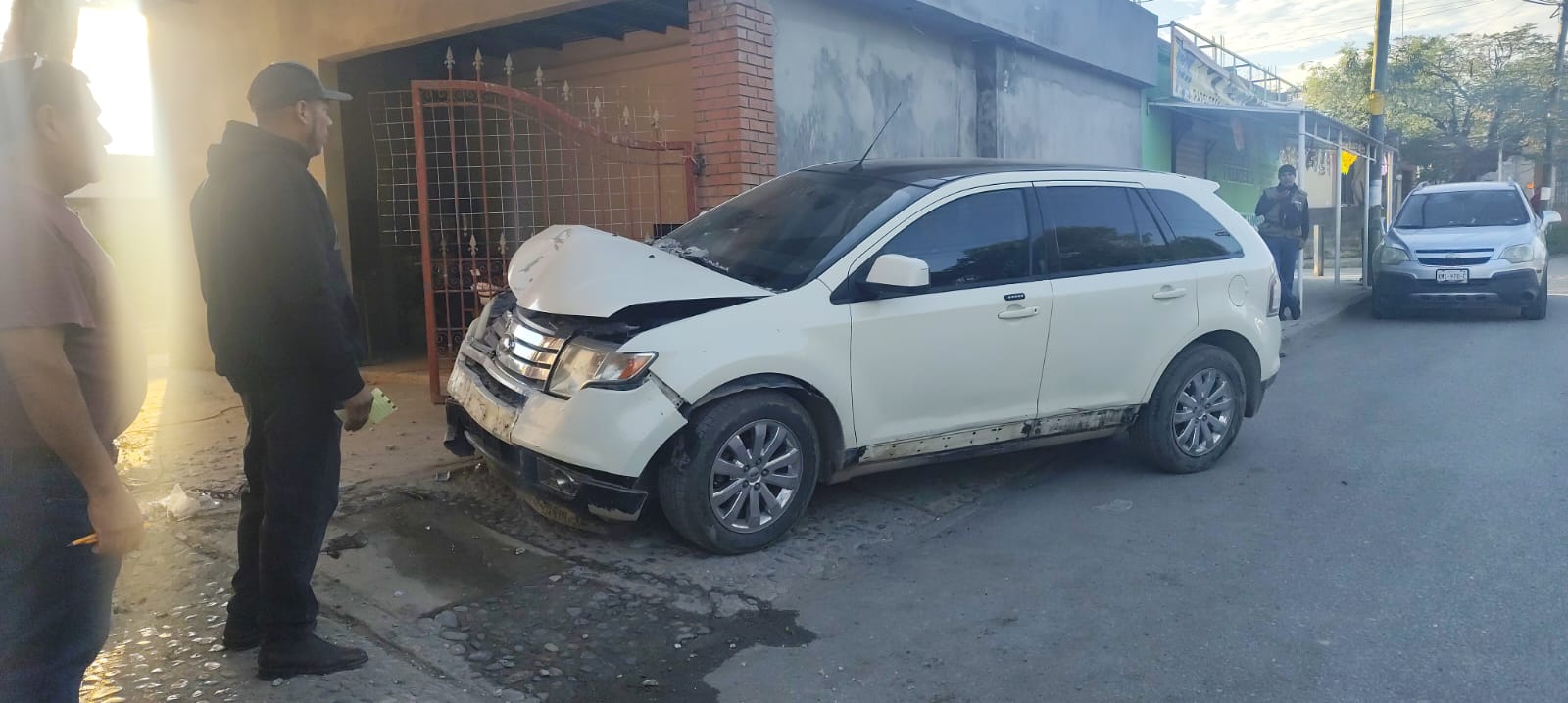 Conductora resulta herida tras chocar contra vivienda en Ciudad Victoria
