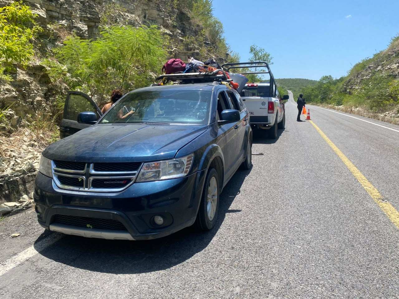 Carretera de Tamaulipas con señalización vial, escenario de accidentes durante el regreso vacacional