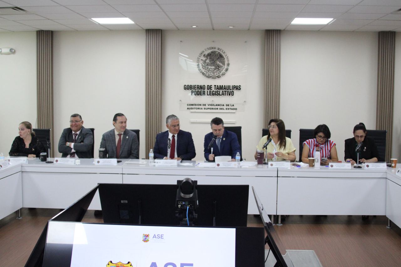 Francisco Noriega Orozco, Auditor Superior de Tamaulipas, presenta informe de fiscalización ante el Congreso local en Ciudad Victoria