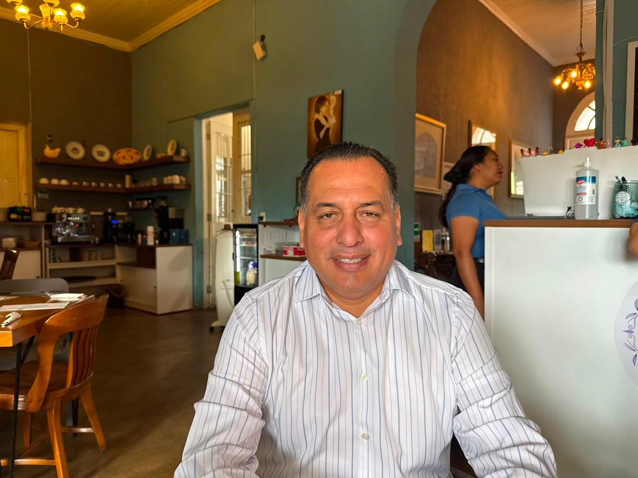 Samuel Alcántar Varela, titular de la Unidad Ejecutiva de la SET, anuncia cambios en las Becas Transformación SET-SNTE para garantizar transparencia