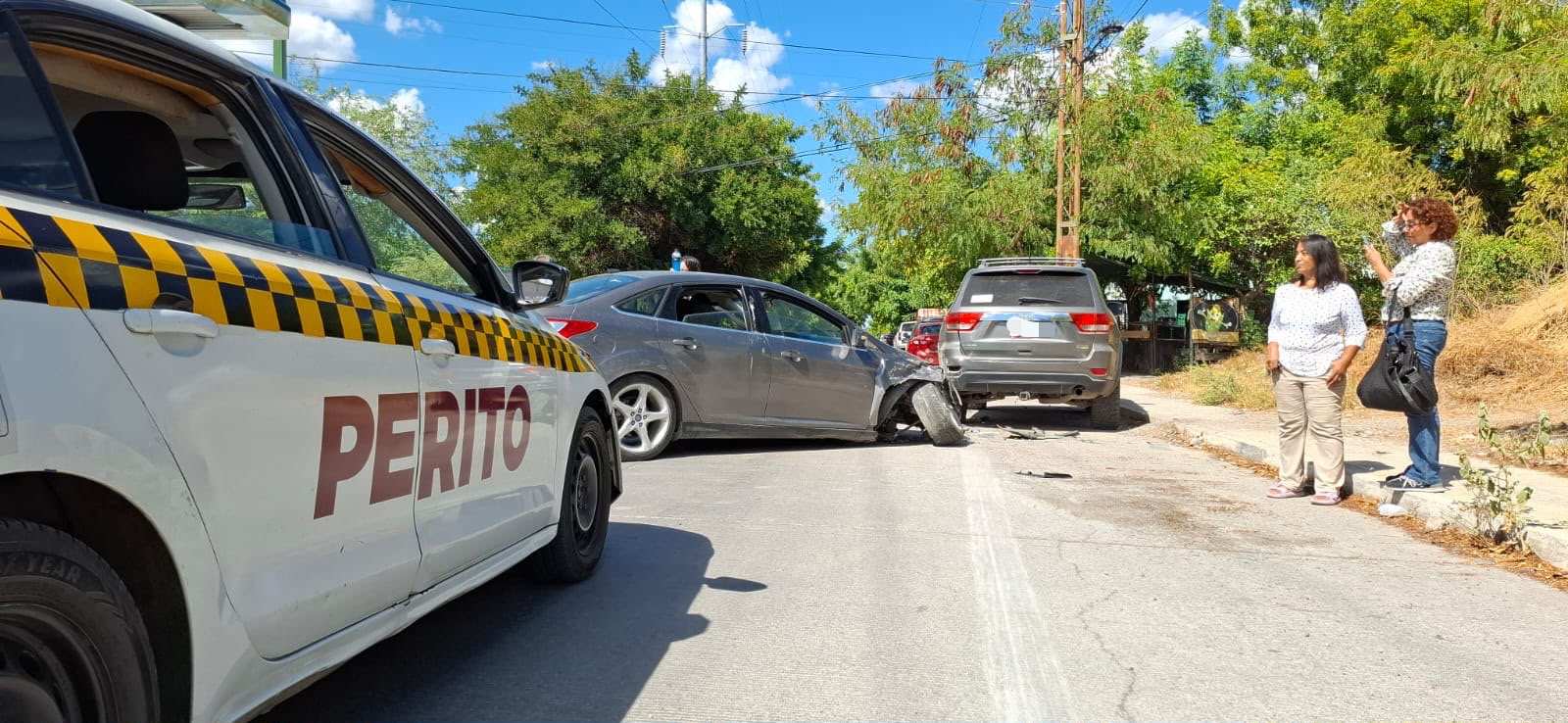 Joven resulta lesionado tras choque en avenida Las Torres de Ciudad Victoria