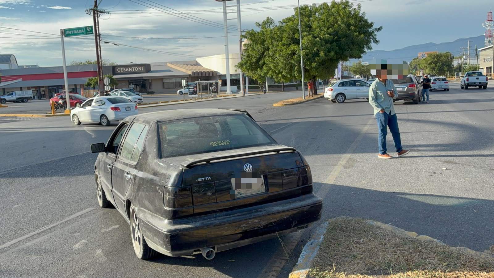 Choque en bulevar Tamaulipas deja daños materiales y afecta la vialidad
