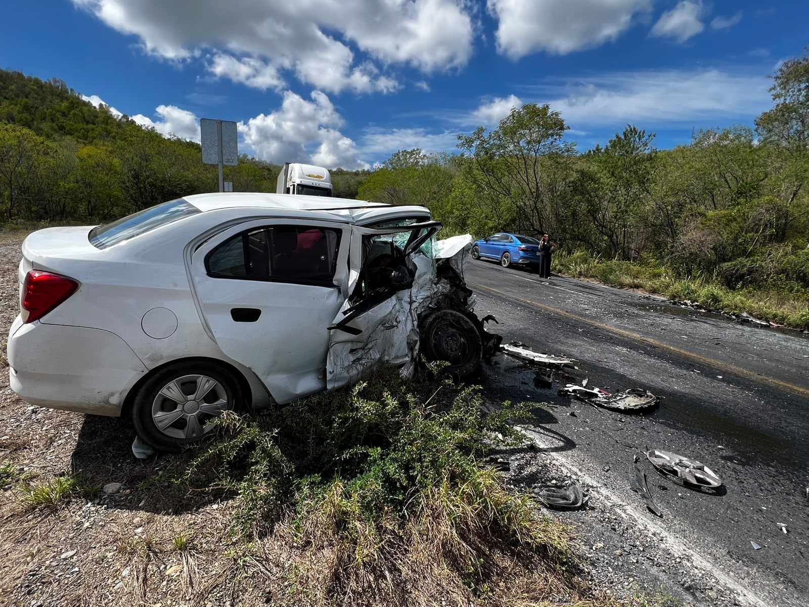 Choque frontal en carretera Victoria-Monterrey deja dos mujeres muertas