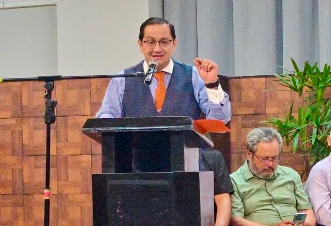 José Isabel Luna Chávez, presidente del Colegio de Abogados de Tamaulipas, durante el anuncio de política de cero tolerancia a la corrupción en el gremio.