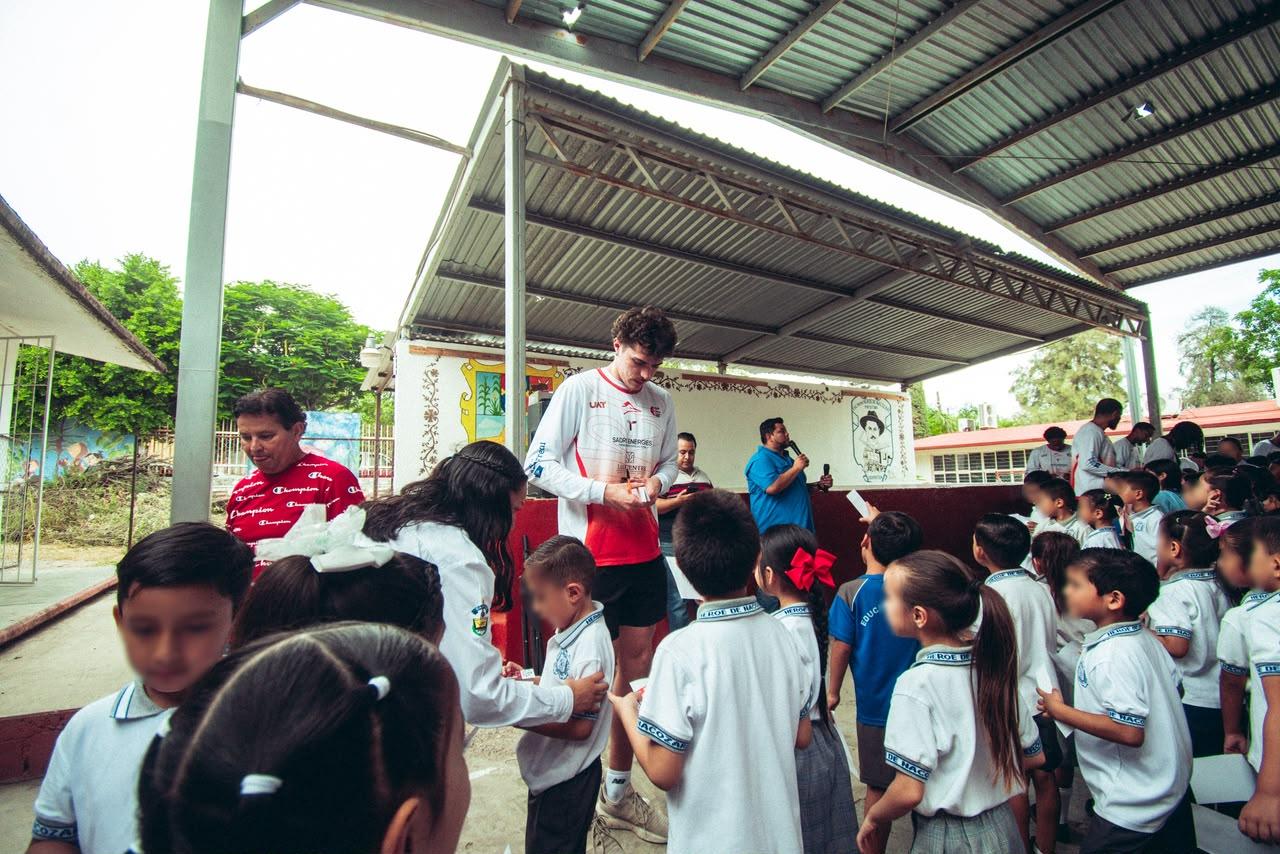 CorreBasket visita primaria Héroes de Nacozari en Ciudad Victoria