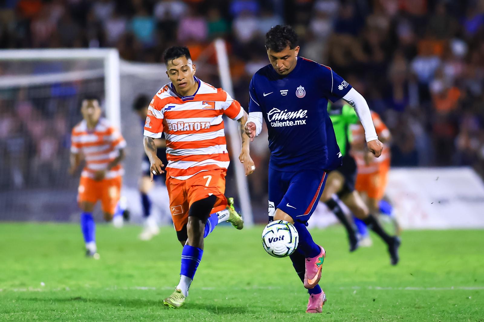 Aficionados en el Estadio Marte R. Gómez durante el empate 0-0 de Correcaminos con Chivas en pretemporada