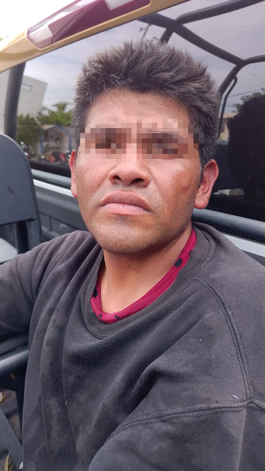 Elementos de la Guardia Estatal de Tamaulipas durante detención en Central de Autobuses de Ciudad Victoria
