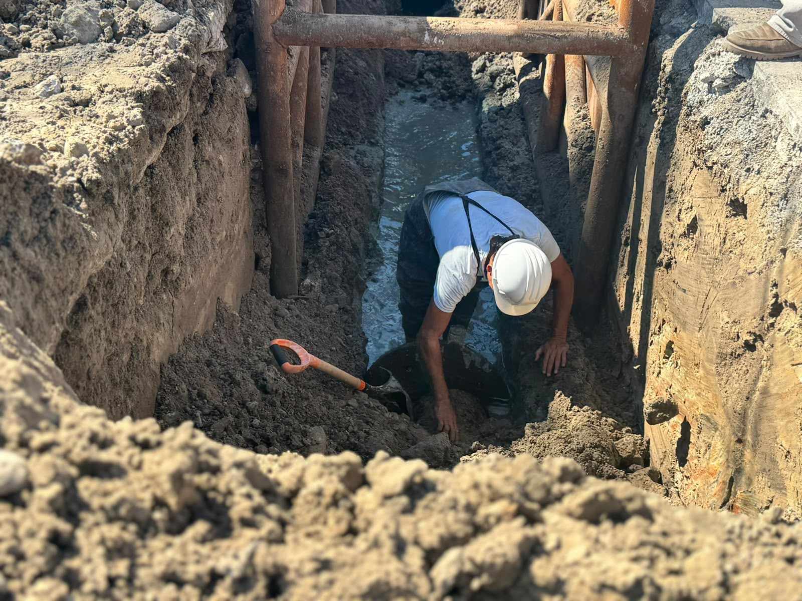 COMAPA SUR sustituye 70 metros de tubería de drenaje en colonia de Ciudad Madero