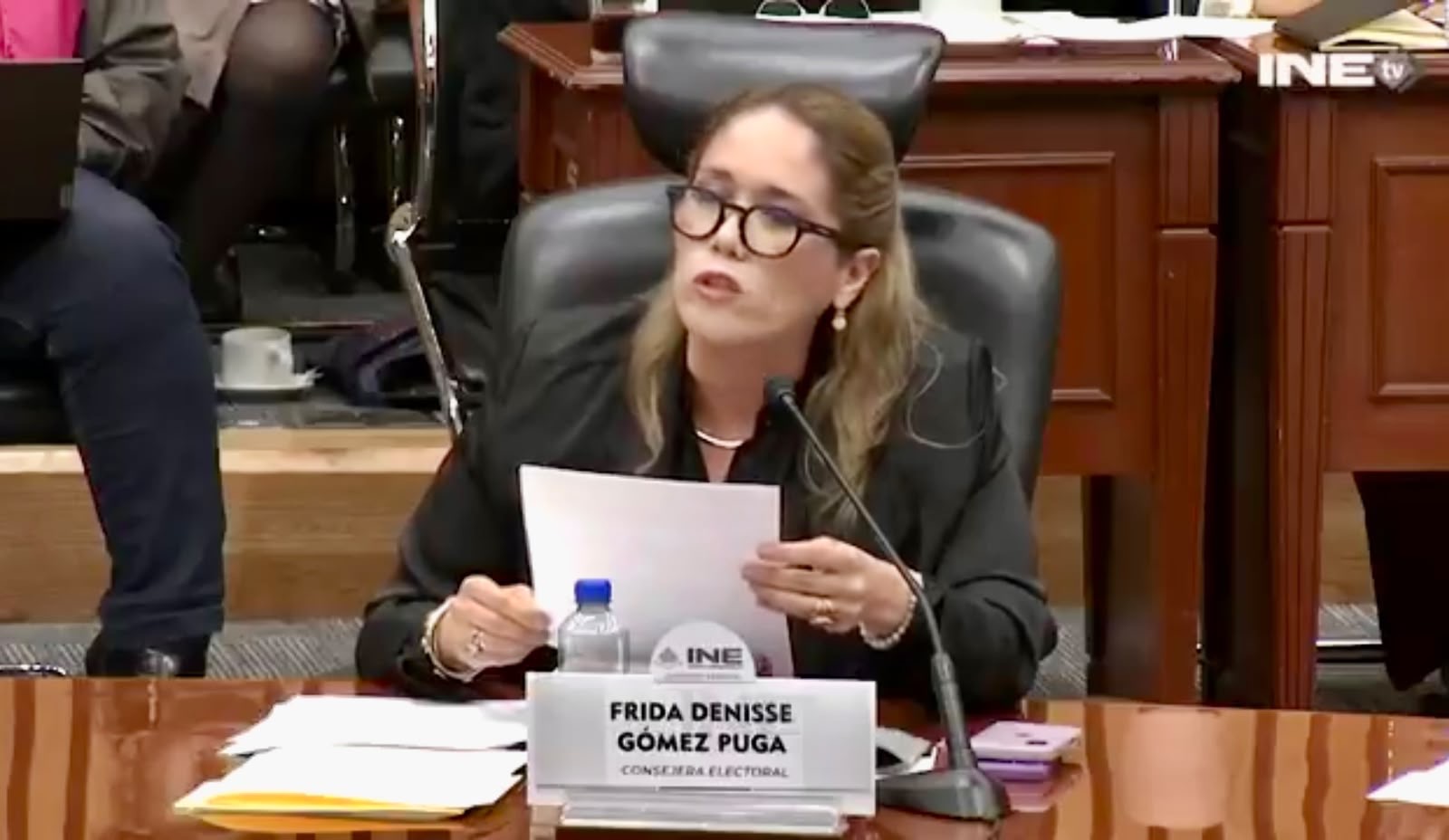 Gómez Puga pide prudencia en señalamientos contra presidenta del INE
