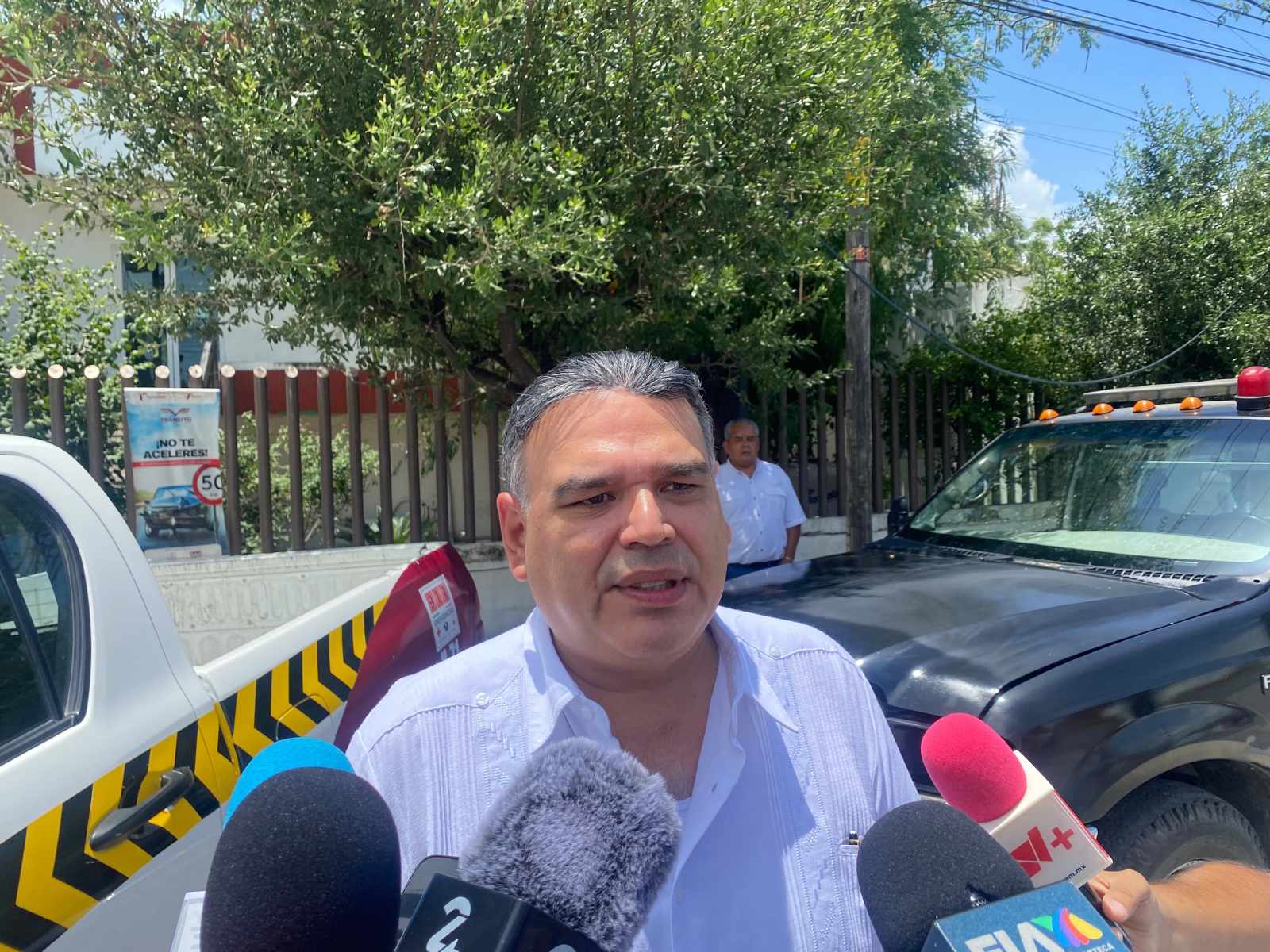 Grúa tipo plataforma entregada a Tránsito y Vialidad de Ciudad Victoria para operativos viales en vacaciones de verano