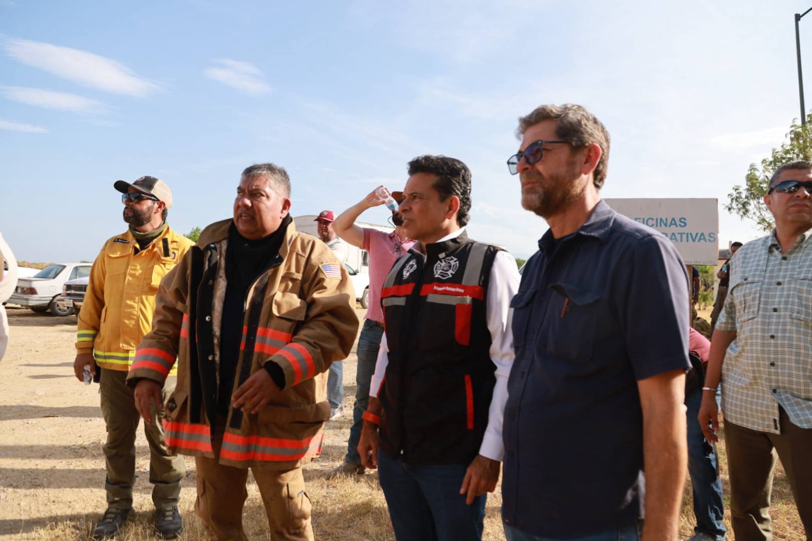 Incendio en relleno sanitario de Ciudad Victoria presuntamente provocado, con columna de humo visible en el área de neumáticos