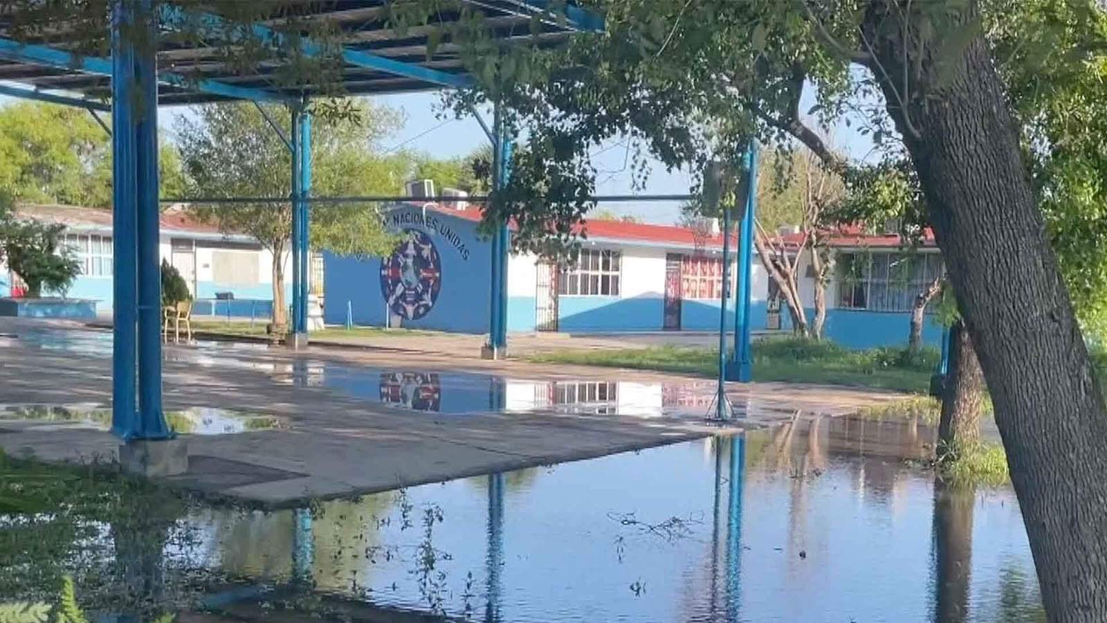 Lluvias afectan solo a Matamoros: 6 escuelas con encharcamientos y clases en línea