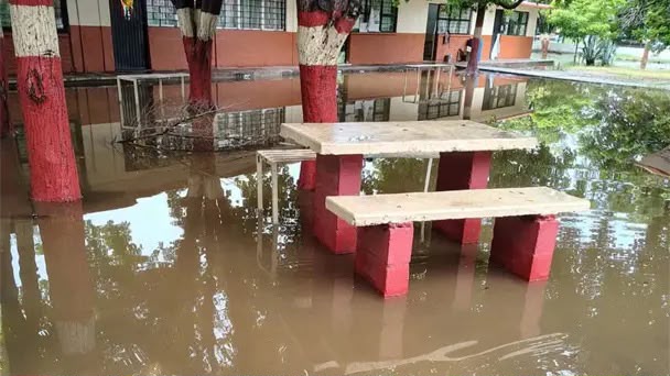 Lluvias afectan solo a Matamoros: 6 escuelas con encharcamientos y clases en línea