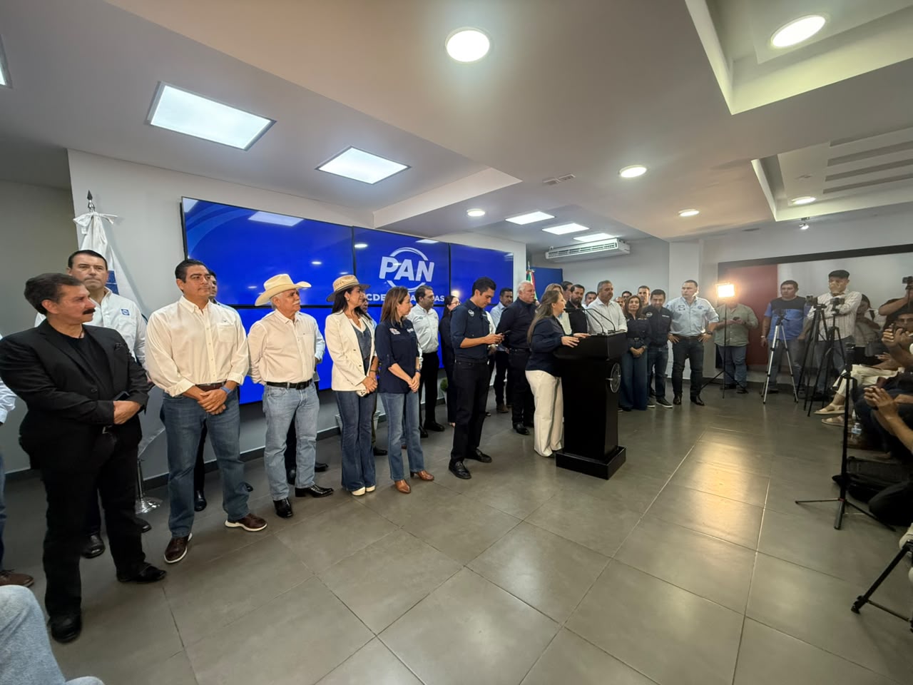 PAN denuncia a Morena como 'narcopartido' durante visita a Victoria