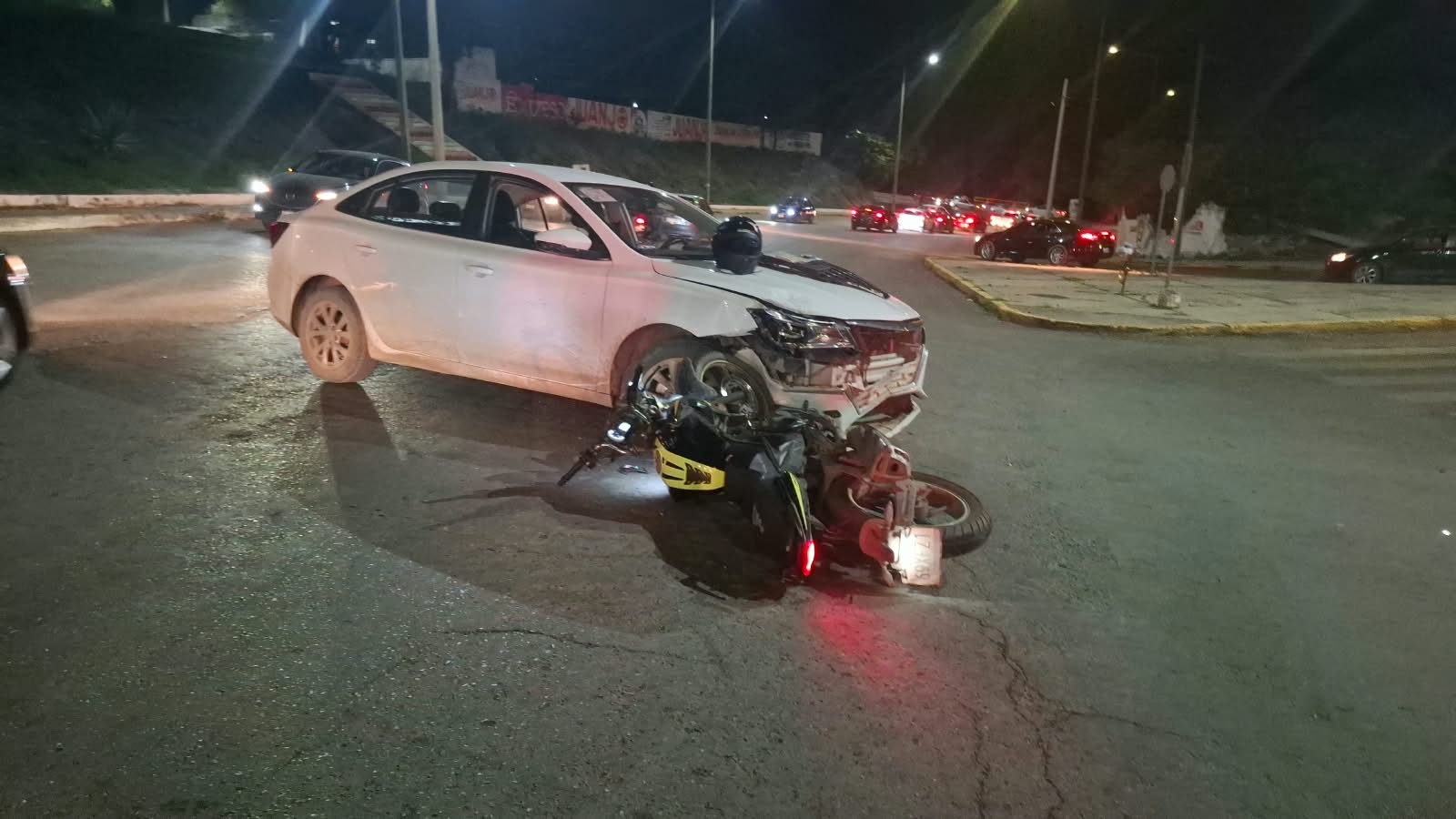 Motociclista resulta lesionado tras choque con camioneta en Ciudad Victoria