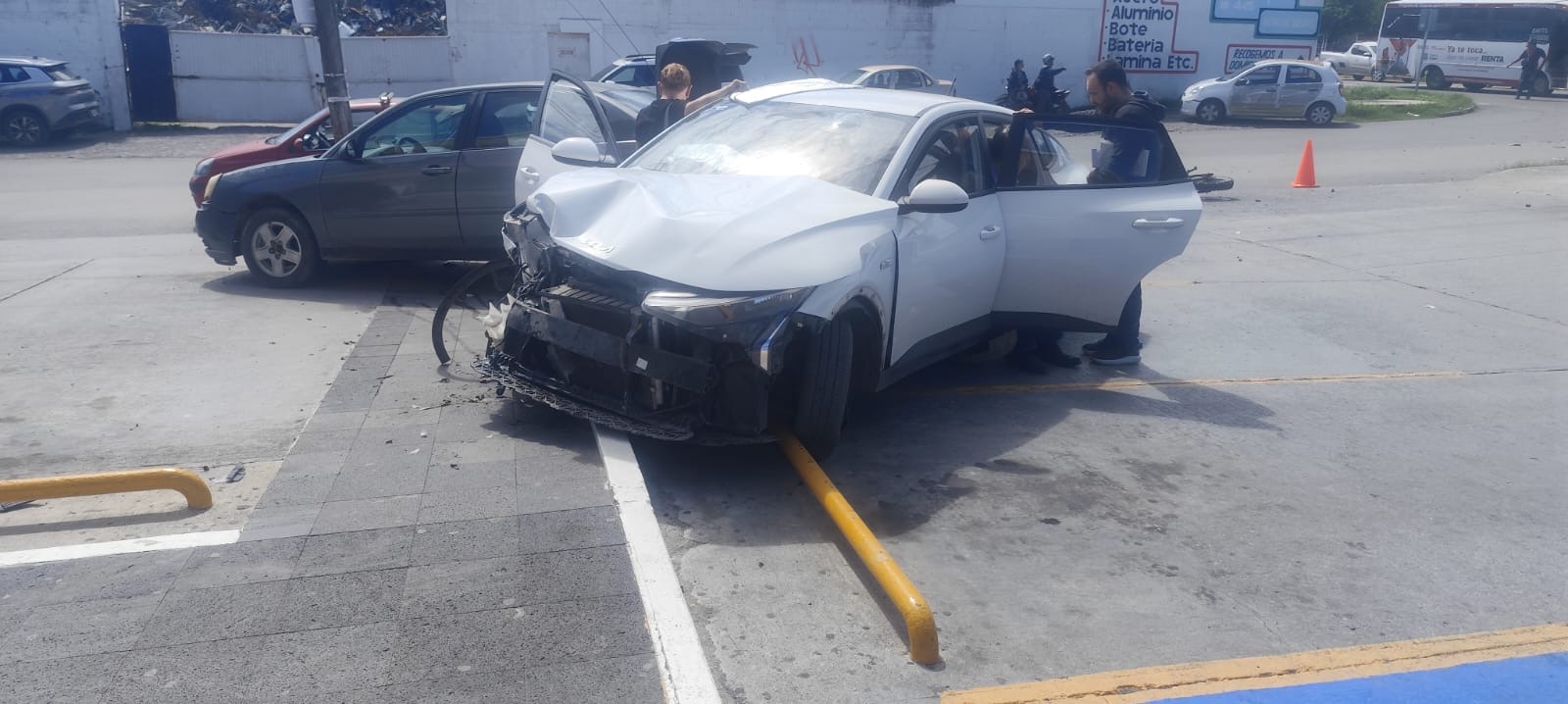 Motociclista lesionado tras choque en crucero de Ciudad Victoria