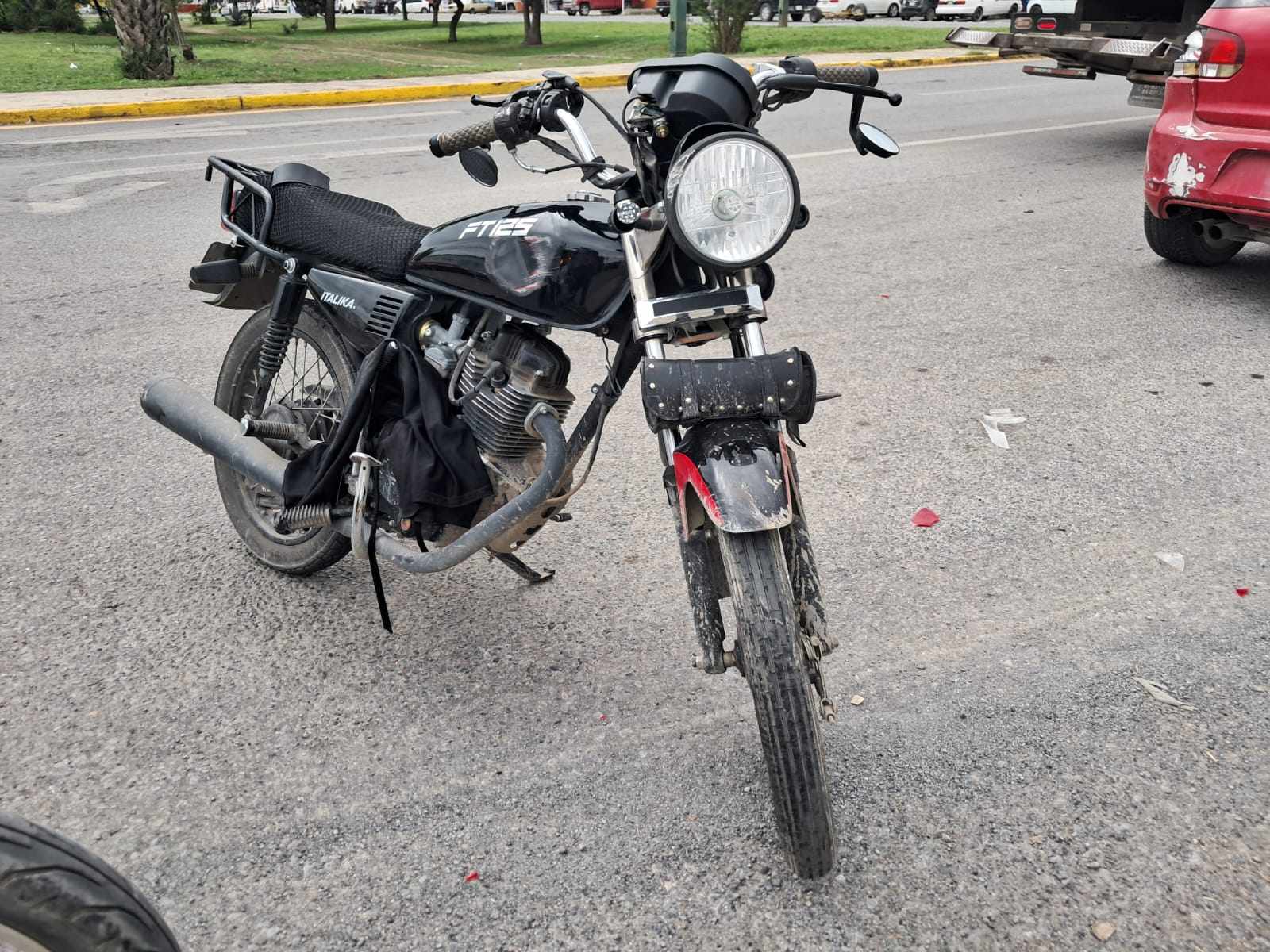 Motociclista lesionado tras choque en avenida Fidel Velázquez, Ciudad Victoria