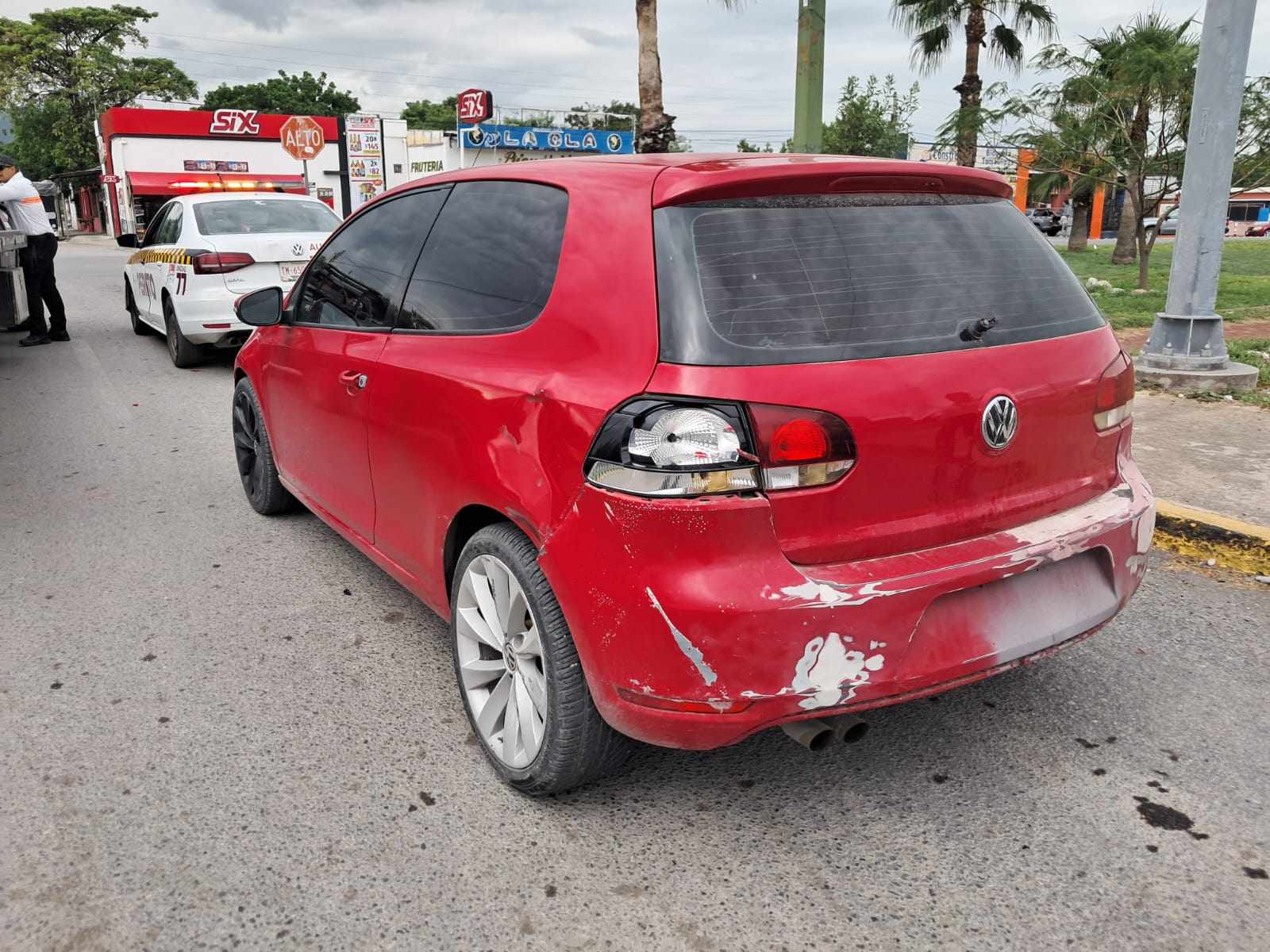 Motociclista lesionado tras choque en avenida Fidel Velázquez, Ciudad Victoria