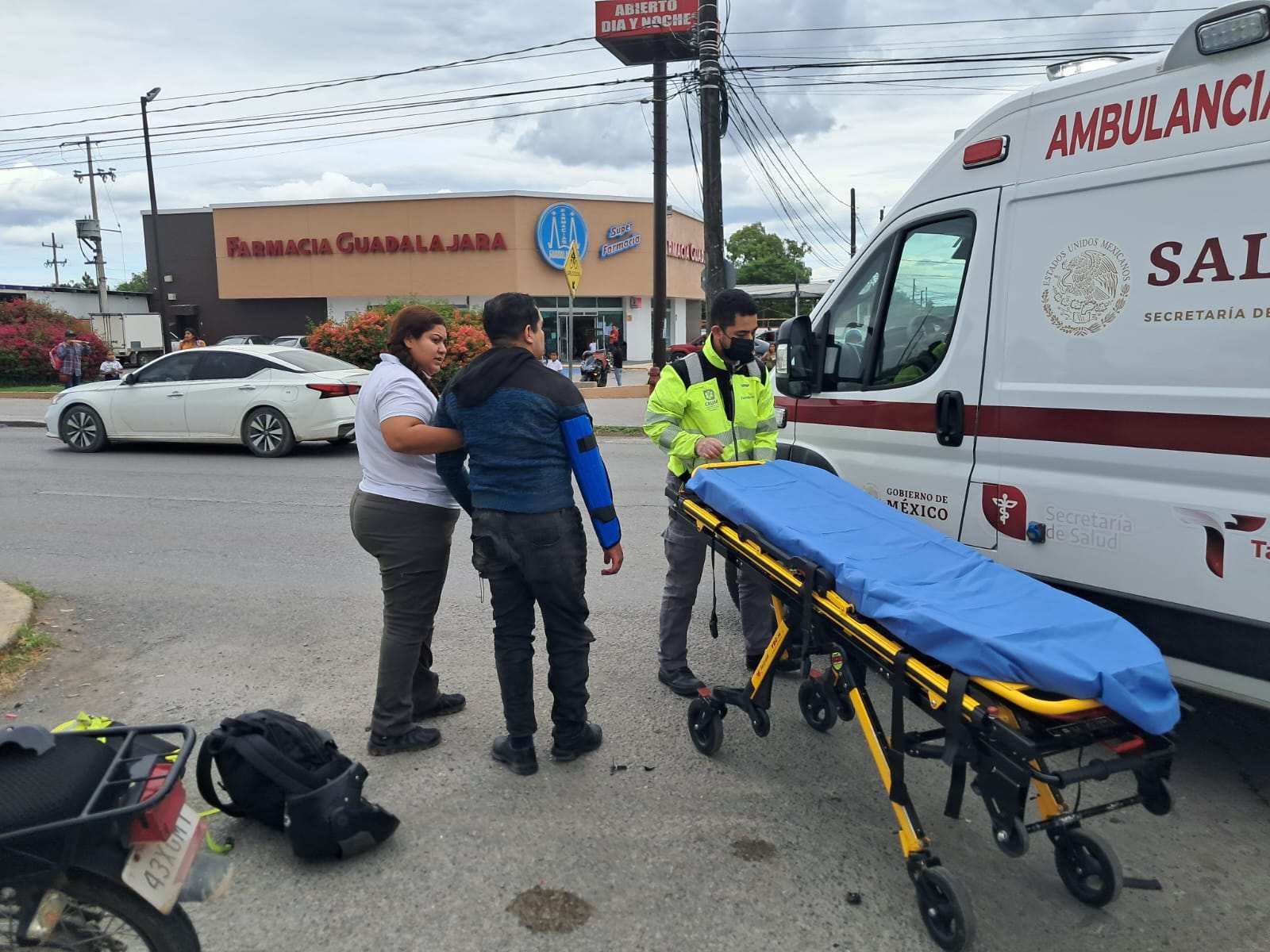 Motociclista lesionado tras choque en avenida Fidel Velázquez, Ciudad Victoria