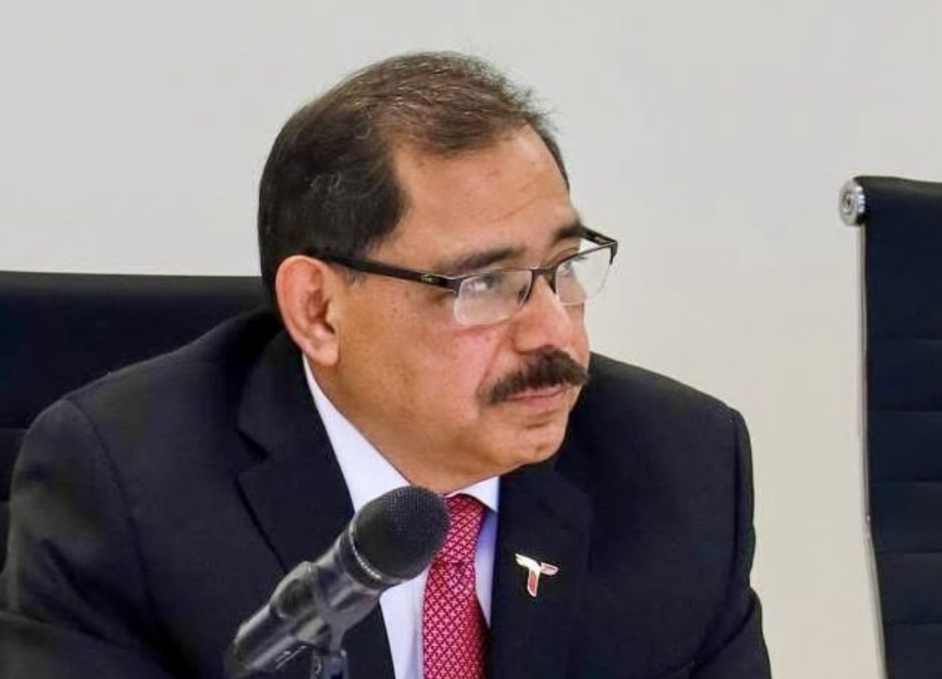 Agentes del ICE en operativo migratorio en Estados Unidos, táctica encubierta contra migrantes indocumentados