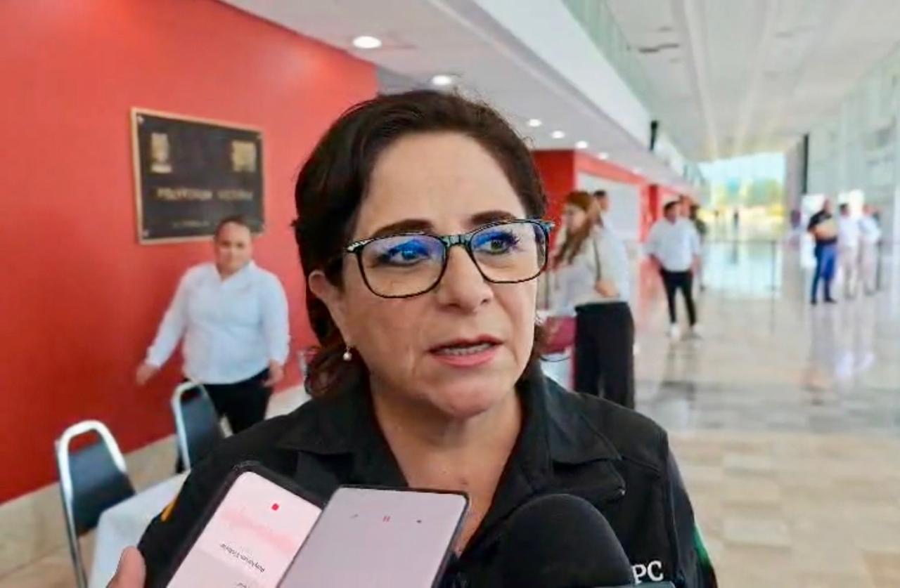 Laura Velázquez Alzúa, coordinadora nacional de Protección Civil, durante conferencia sobre puestos de comando en estados costeros ante temporada ciclónica 2026