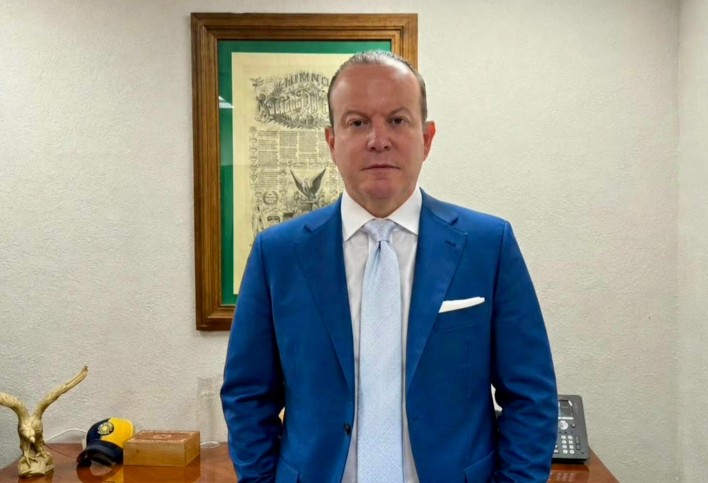 Diputado por Nuevo Laredo impulsa regulación de seguros de gastos médicos mayores