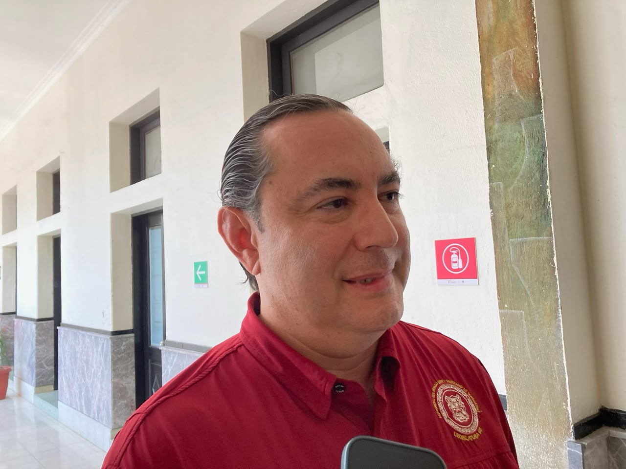 Espectaculares de Ninfa Cantú Deandar en Nuevo Laredo que promueven un documental familiar