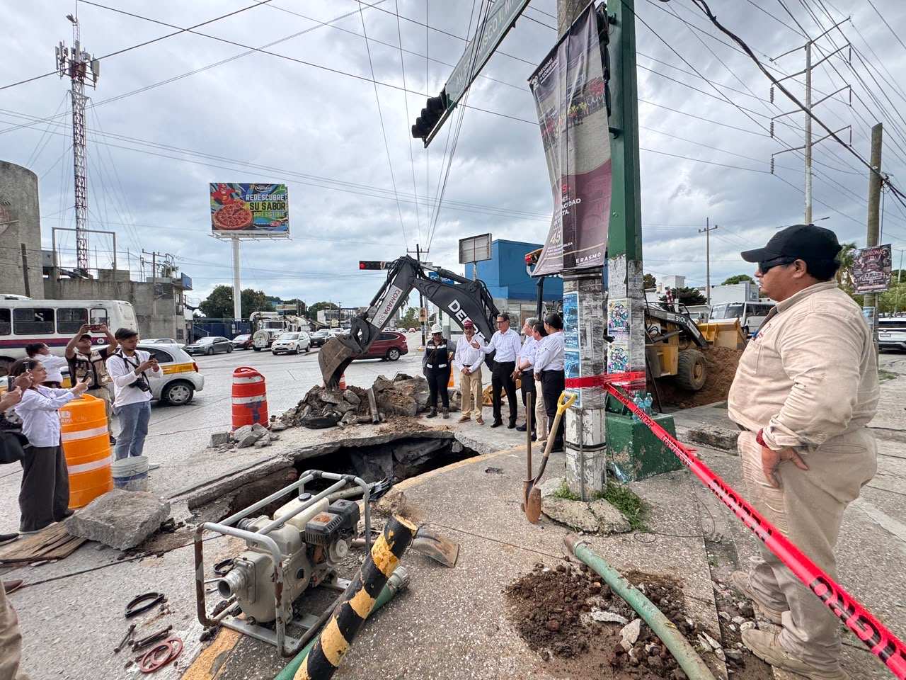 COMAPA Sur y Ayuntamiento de Ciudad Madero atienden socavón en bulevar López Mateos