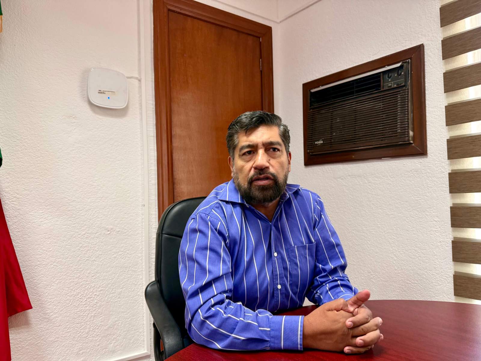 Urna electrónica del INE en Tamaulipas durante ejercicio de familiarización ciudadana para la elección concurrente 2027