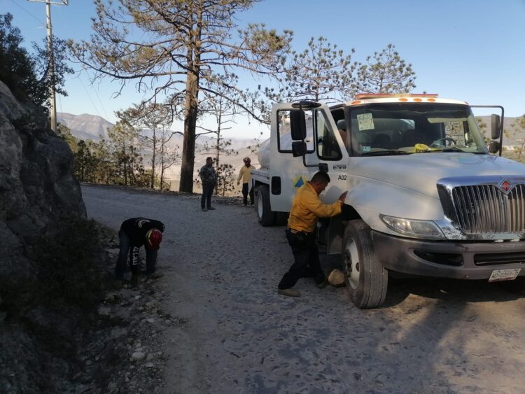 Incendio forestal en Miquihuana arrasa con 425 hectáreas de pino