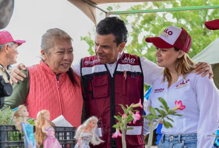 Recorre Lalo Gattás tianguis y colonias en busca del voto ciudadano.