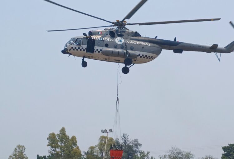 Helicóptero ayudará a darle fin al incendio en la sierra