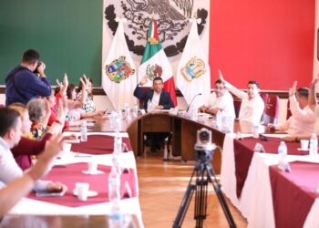 Aprueba Cabildo nueva licencia a alcalde para continuar campaña.