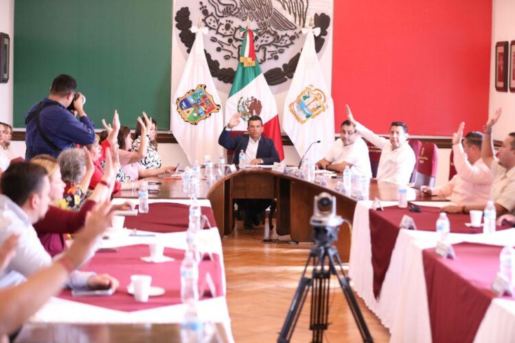 Aprueba Cabildo nueva licencia a alcalde para continuar campaña.