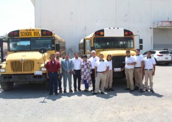 Recibe CONALEP Victoria donación de autobuses escolares