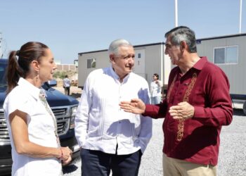 Recibe Américo Villarreal a Lopéz Obrador y a Claudia Sheinbaum en Nuevo Laredo