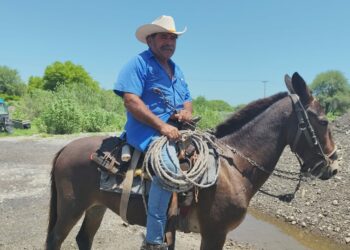 Vaquero salva a dos mujeres arrastradas por el Río San Marcos