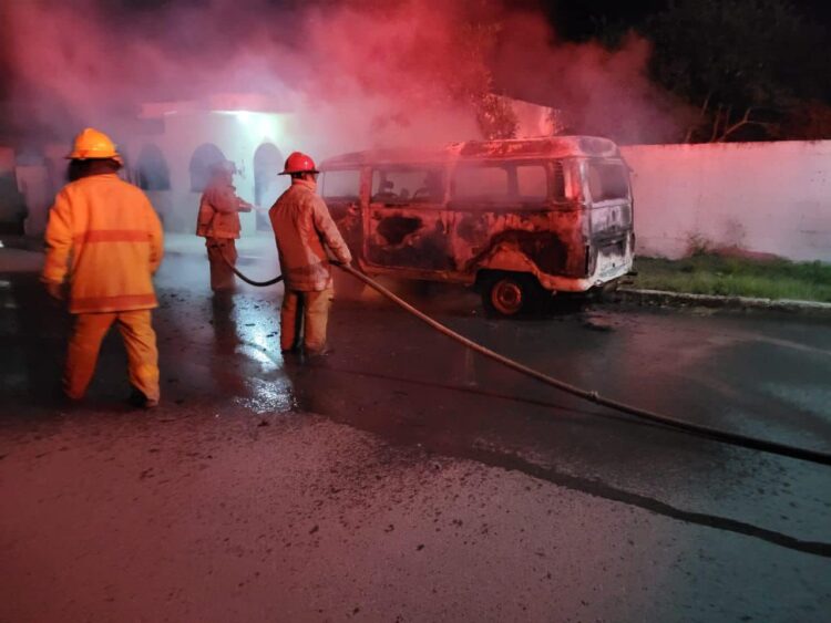 Fuego consume VW Combi
