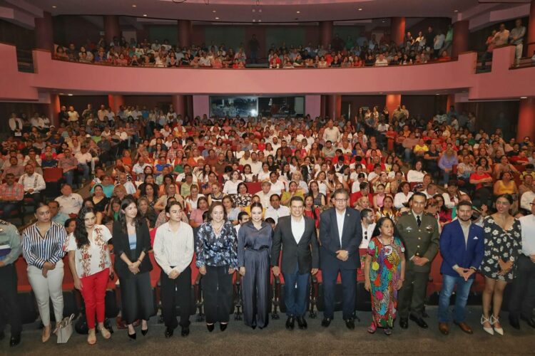 Bicentenario de la Capitalidad de Victoria inicia con recital cultural