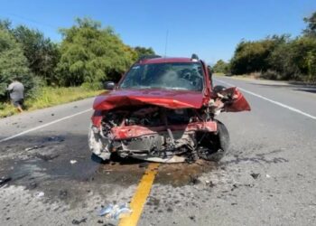 Fuerte choque frontal en la carretera Victoria – Monterrey