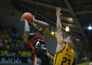 Correcaminos hace sufrir a Panteras Negras