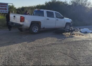 Pierde la vida masculino tras impactarse contra camioneta 