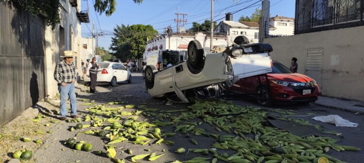 Cinco lesionados tras aparatoso choque con volcadura en Ciudad Victoria