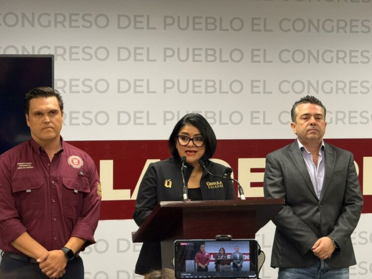 No hay nómina secreta en el Congreso, desmiente Prieto.