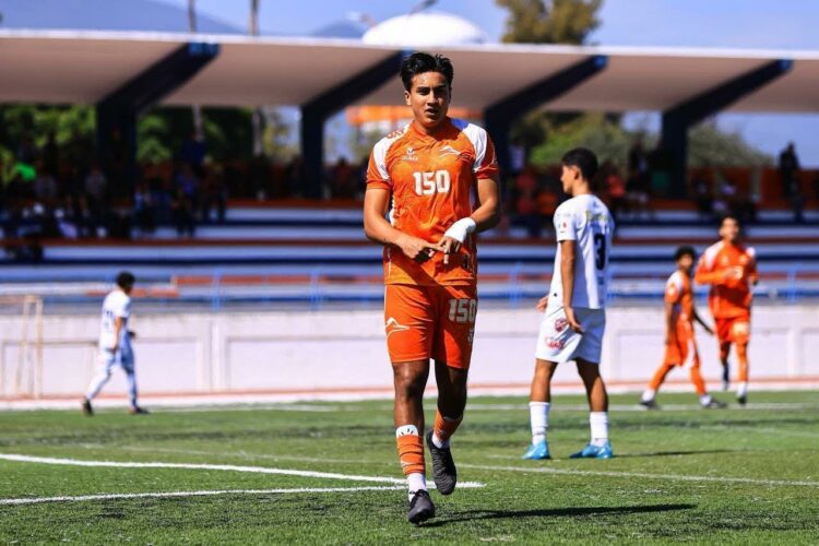 Vamos por los tres puntos ante Club Calor: Kevin Castro