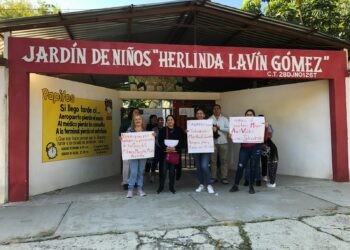 Protestan en Jardín de Niños por falta de intendentes