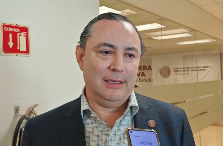 Pide diputado claridad en la colocación de letreros en playa Bagdad; descarta conflicto binacional.